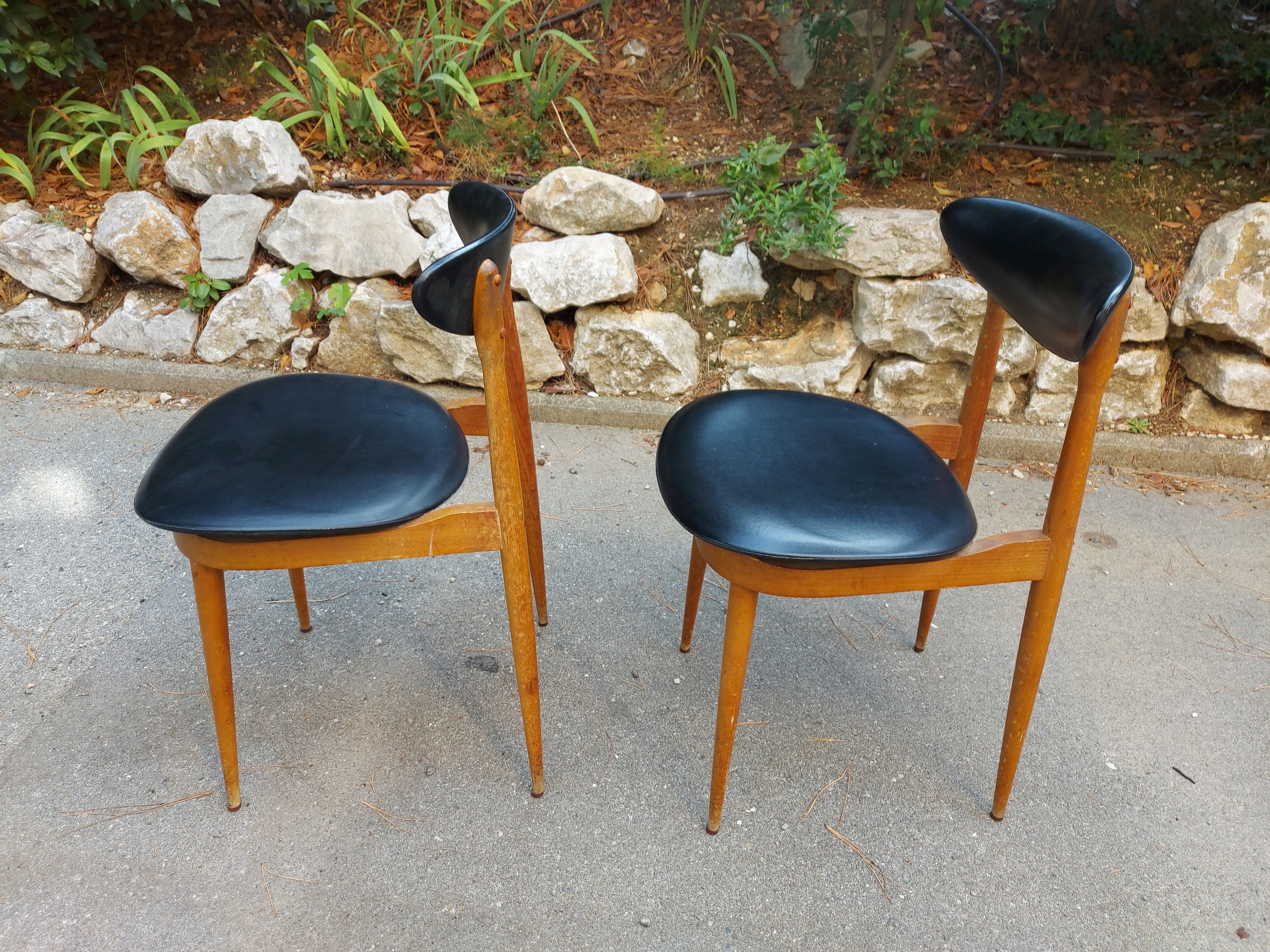 2 Scandinavian chairs