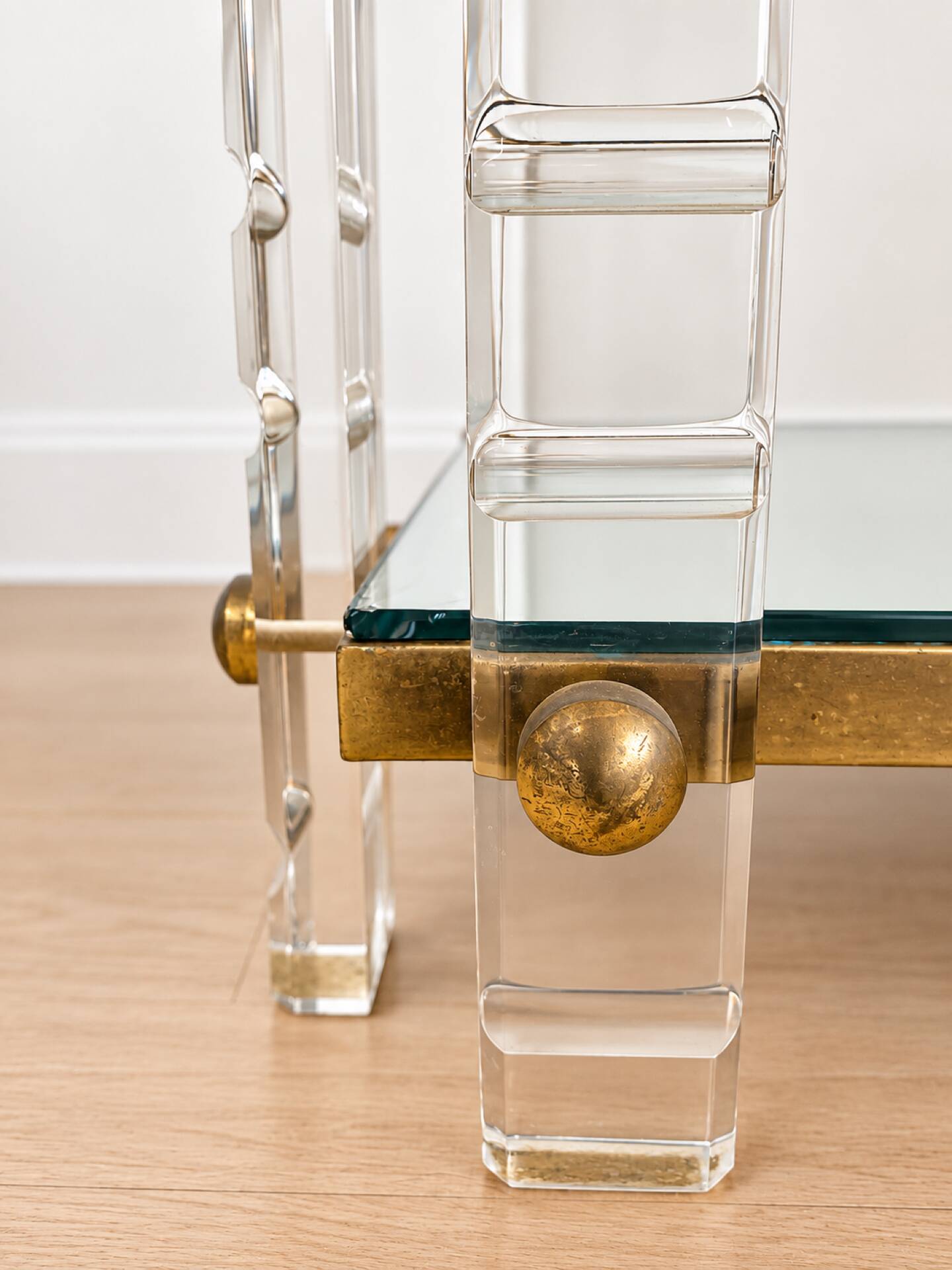 Vintage side table in plexiglass, brass, glass and mirror – years