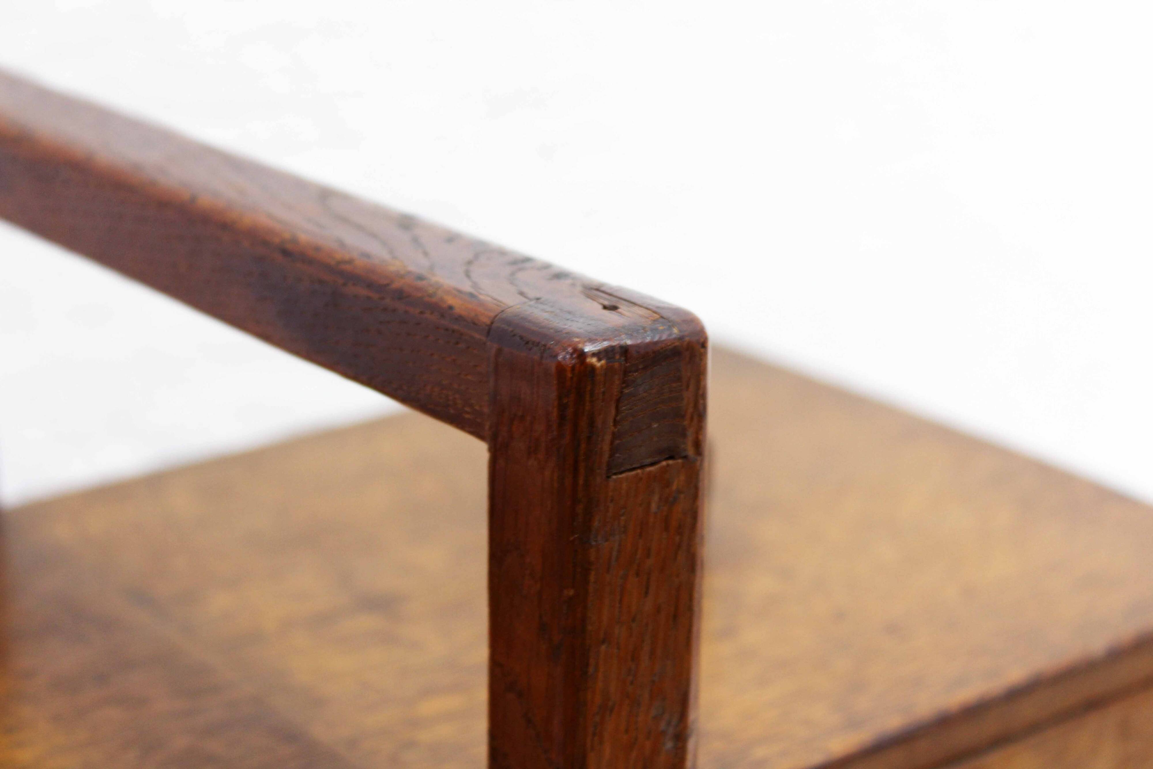 Oak table worker 1960