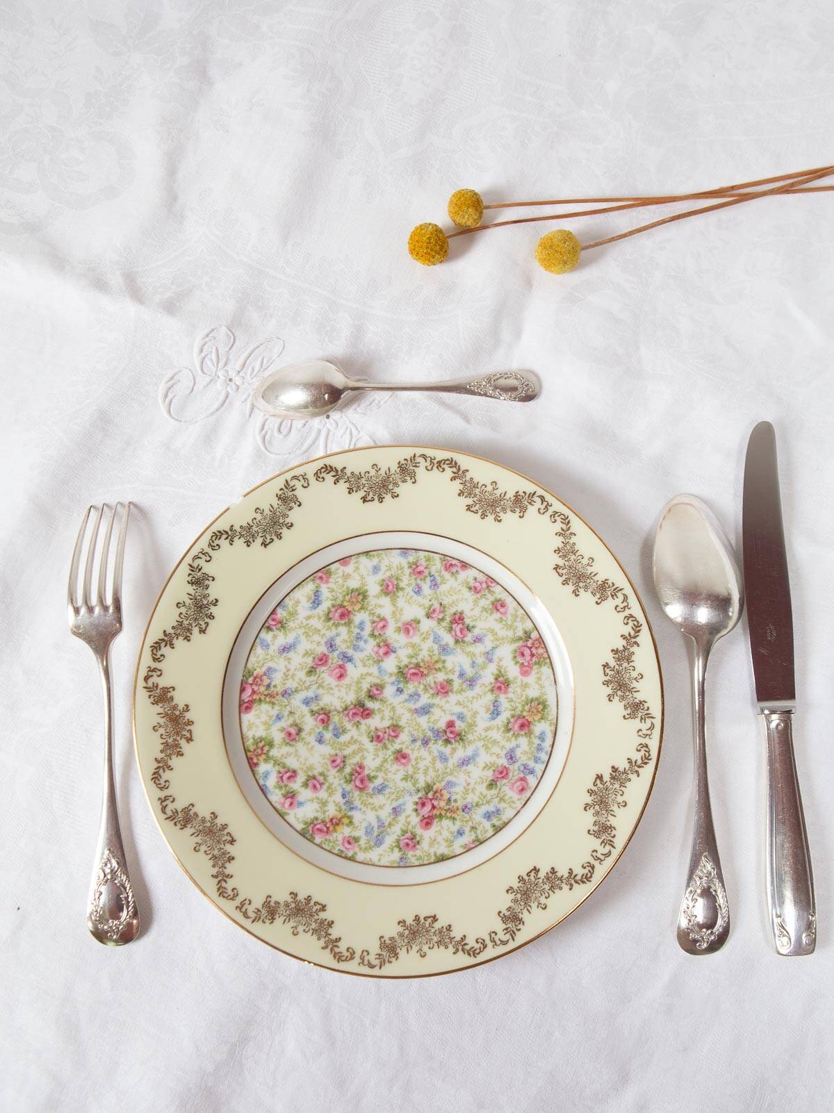 Set of 12 François Frionnet table knives, classic style, 1970s