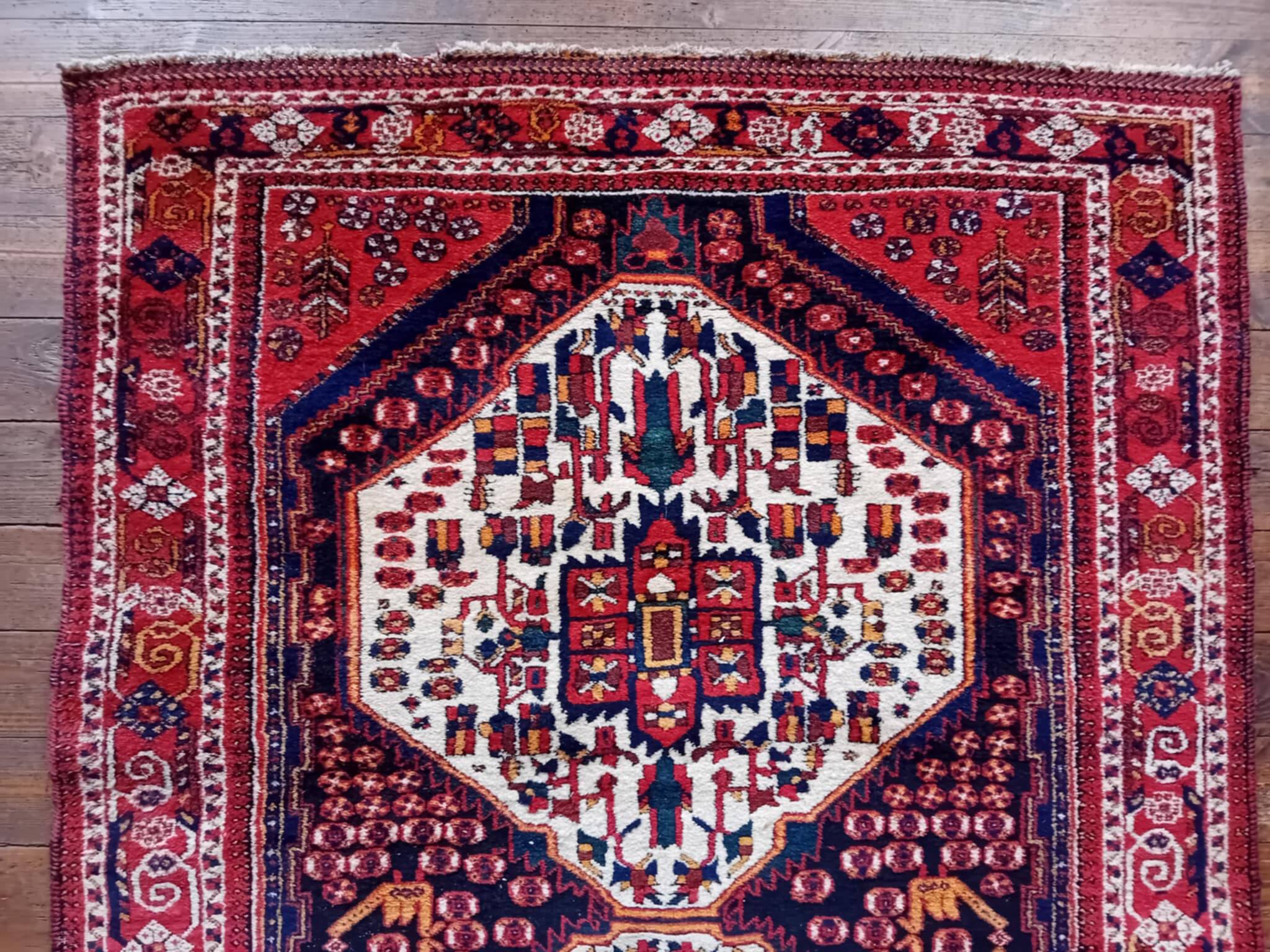 Handmade Persian rug 190x130cm