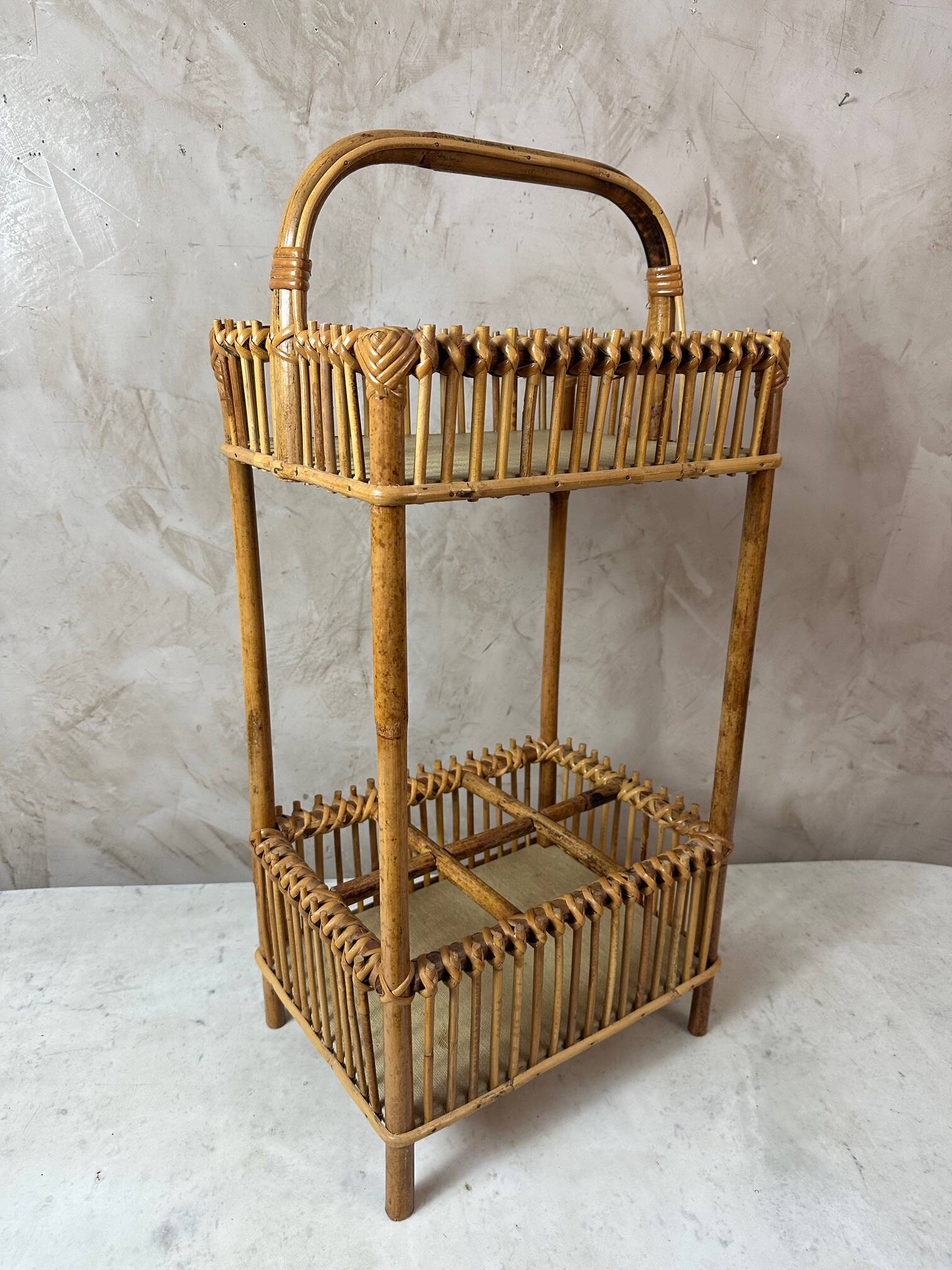 Rattan bottle holder