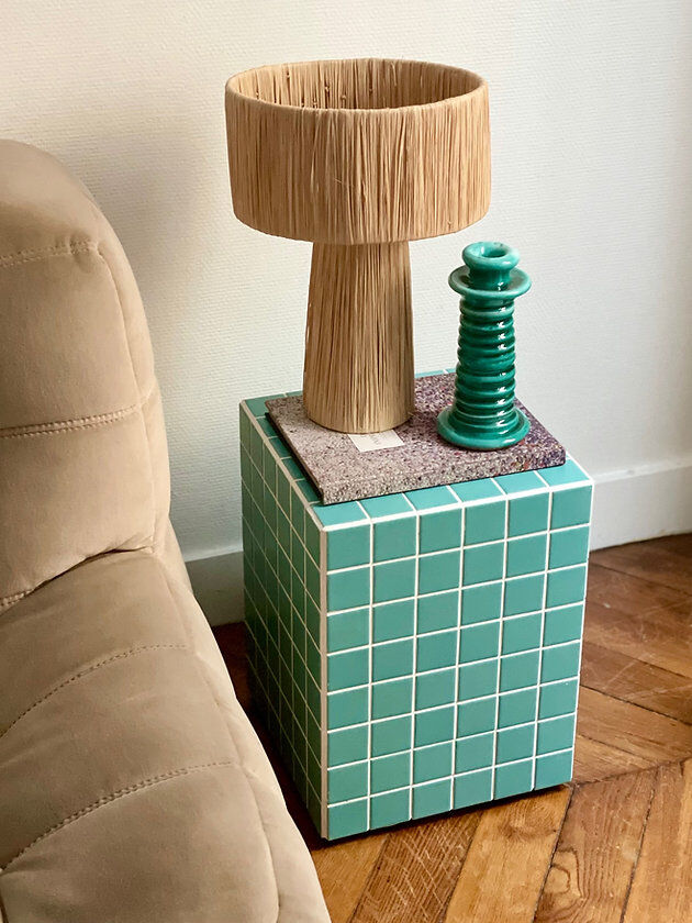 VColumn - turquoise blue/white