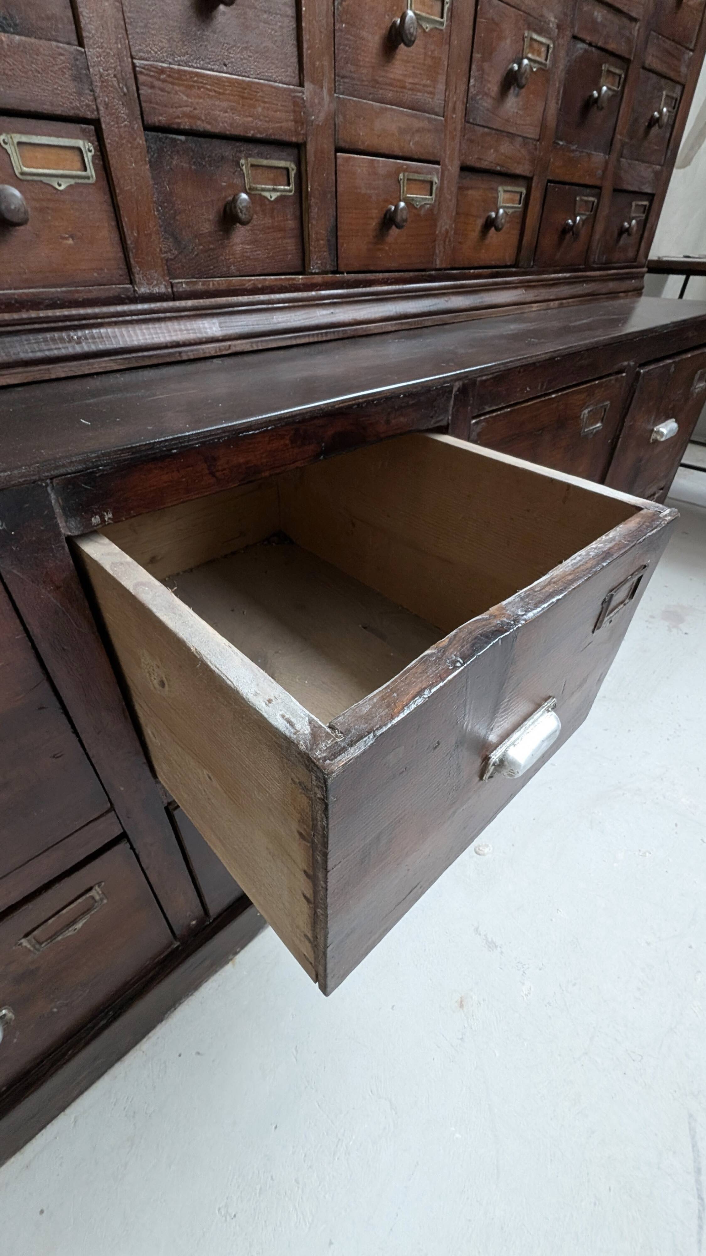 Grainetier, antique trade furniture