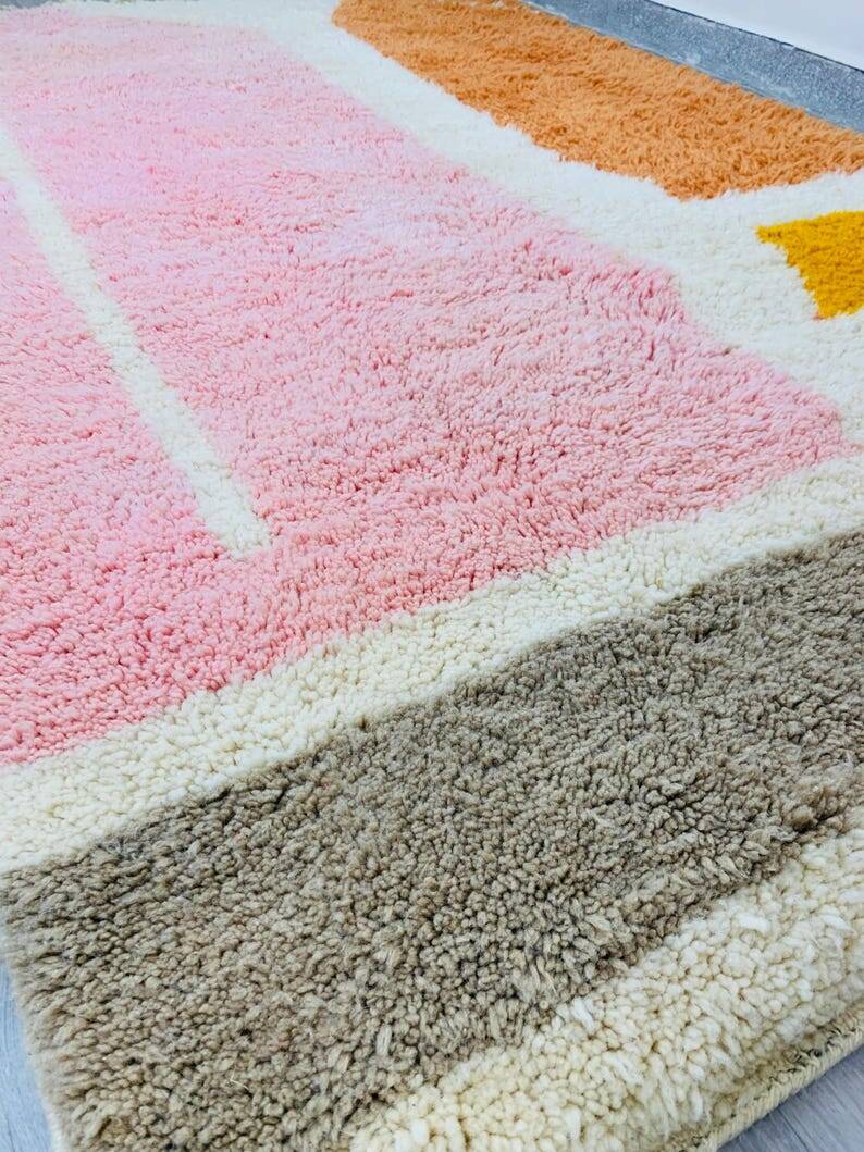 Traditional handmade pure wool rug, size 150 x 250 cm