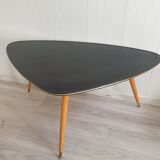 Table d'appoint basse du milieu du siècle, en forme de larme, 1970