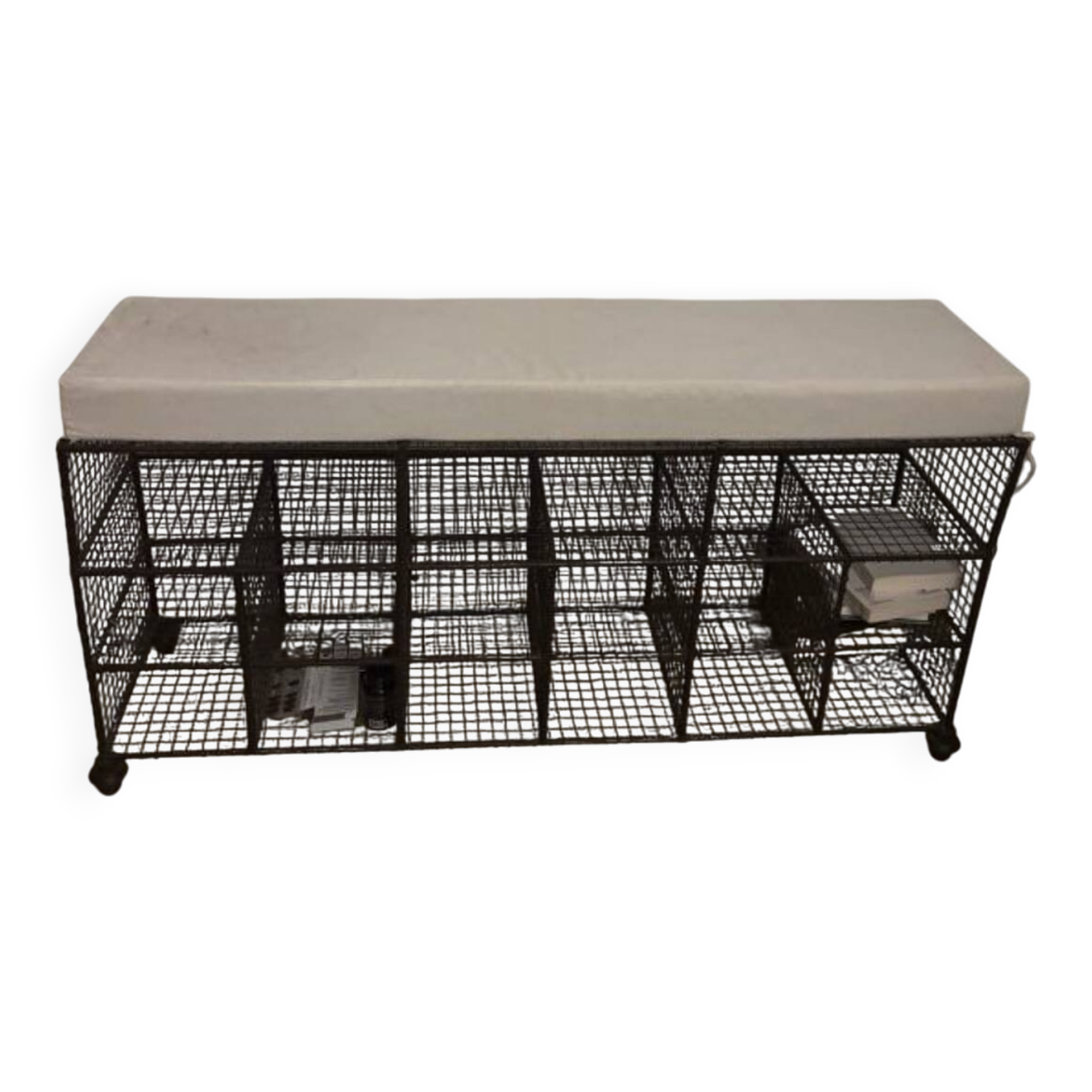 Industrial shoe cabinet