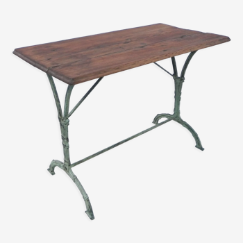 Art nouveau bistro table with cast iron frame