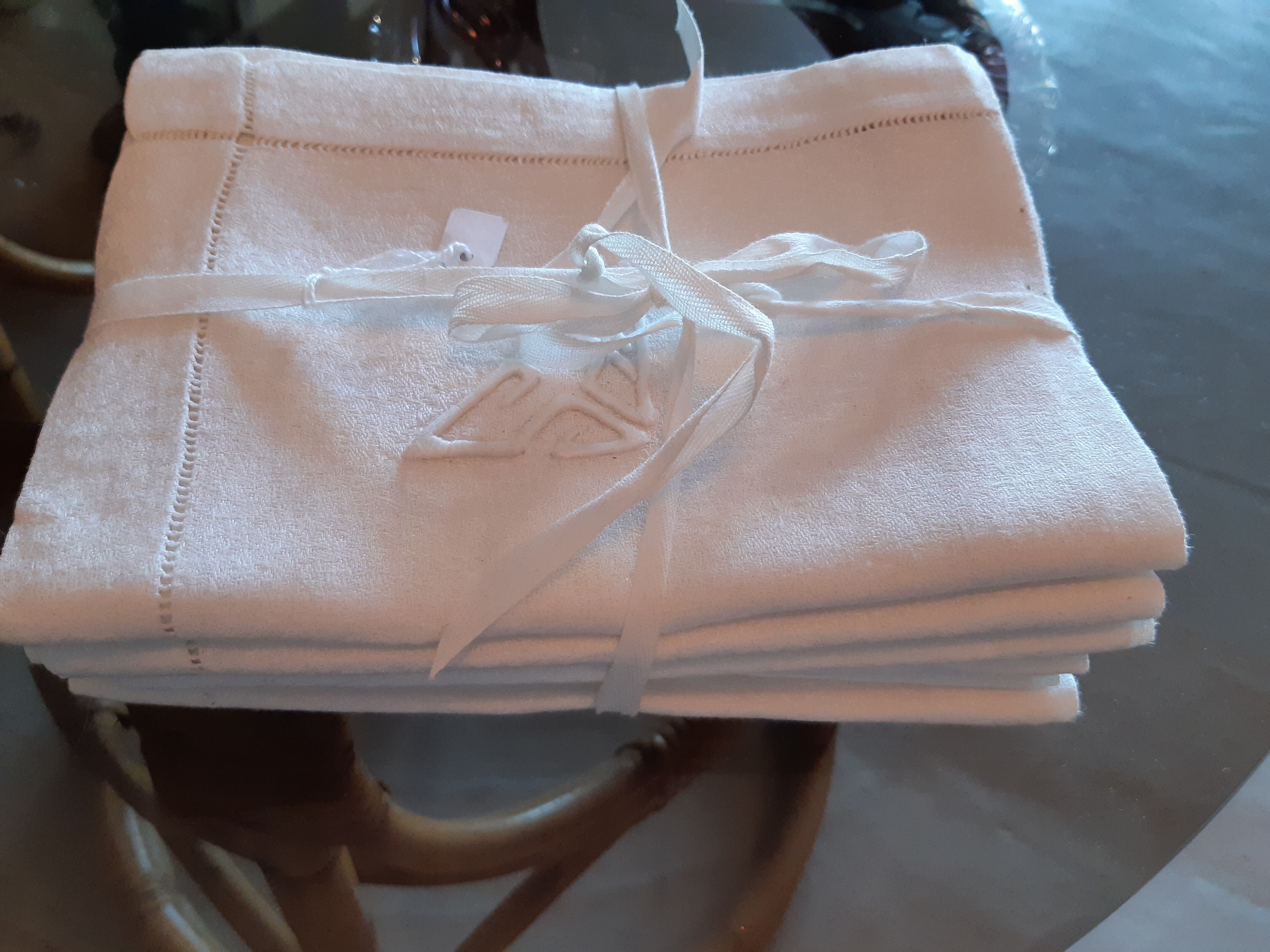 6 damask napkins, ps monogram