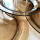 Assiettes plates Vereco en verre fumé