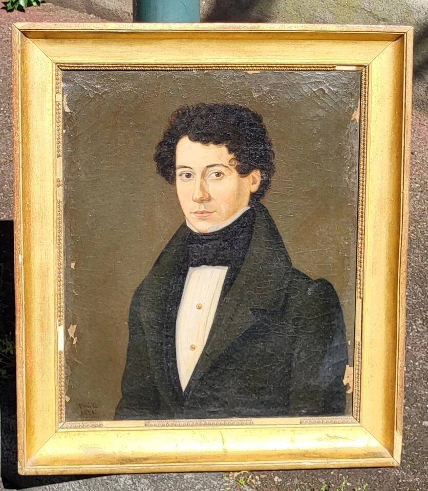 Antique  Portrait Painting Gentleman Man Oil on Canvas Signed Framed