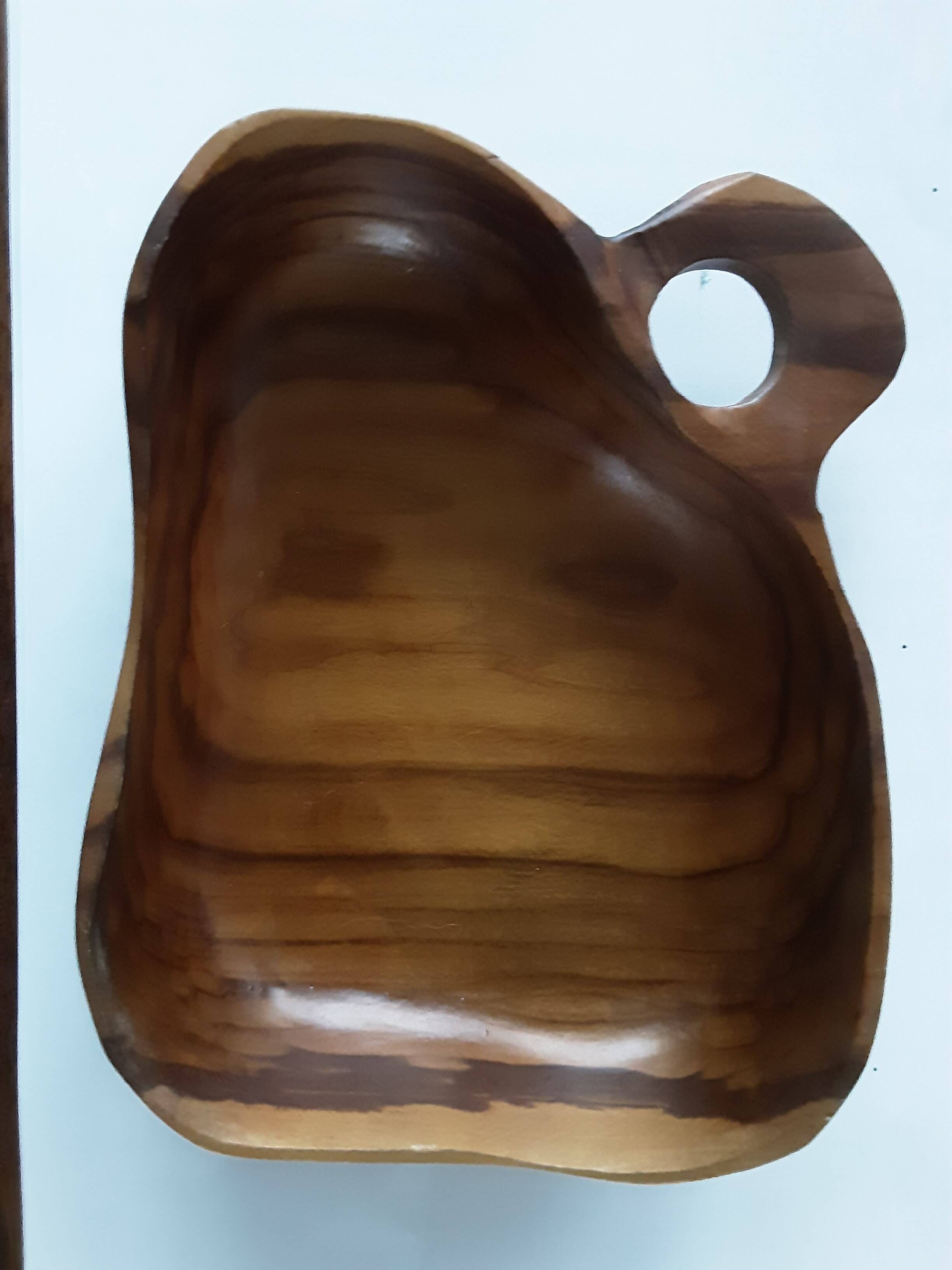 Olivier wood pocket bowl signed Jean Paul Bain Vallauris