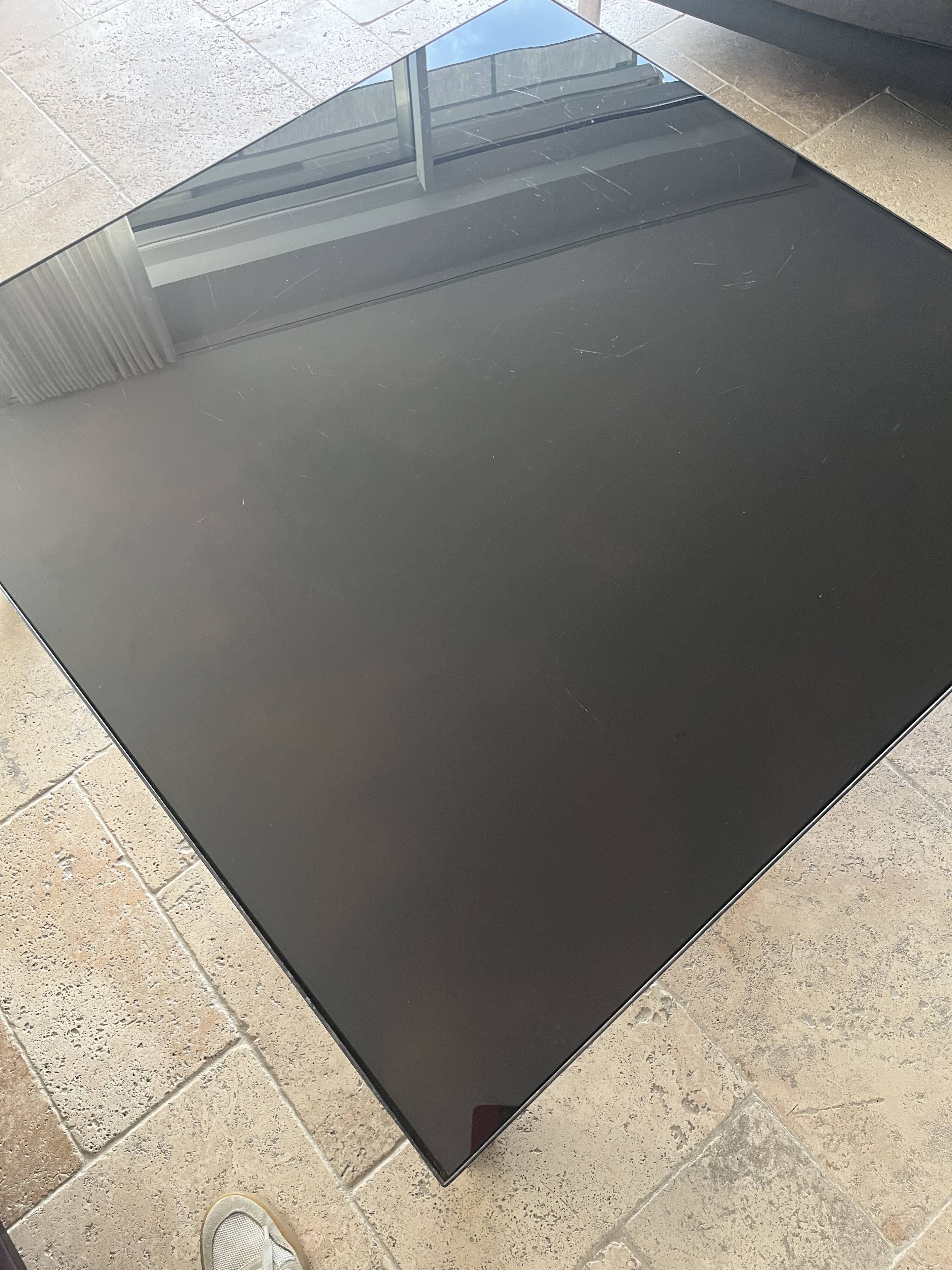 Manolo coffee table by Julie Prisca