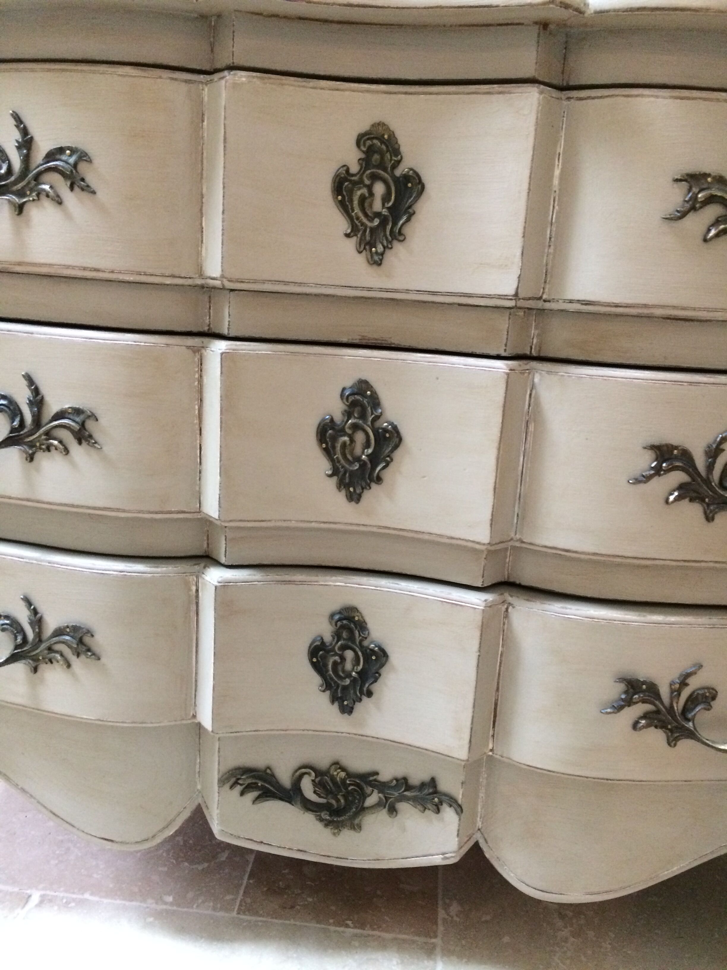 Dresser Louis XV crossbow patina