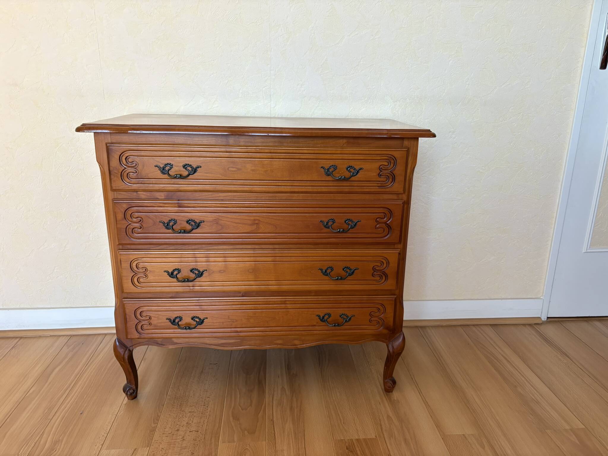Vintage solid wood chest of drawers, Louis XV style