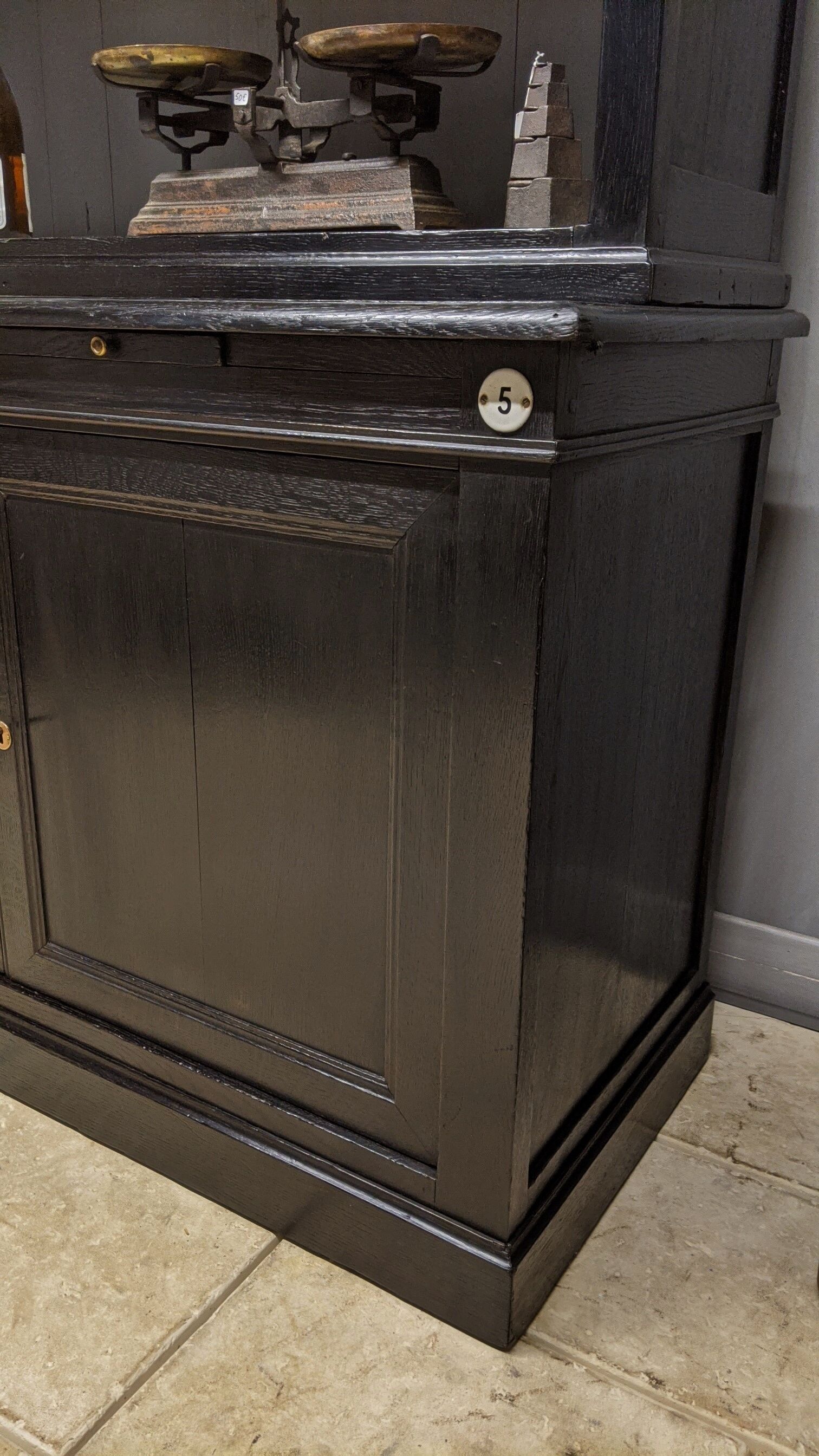 Magasin pharmacy pharmacy patinated black oak