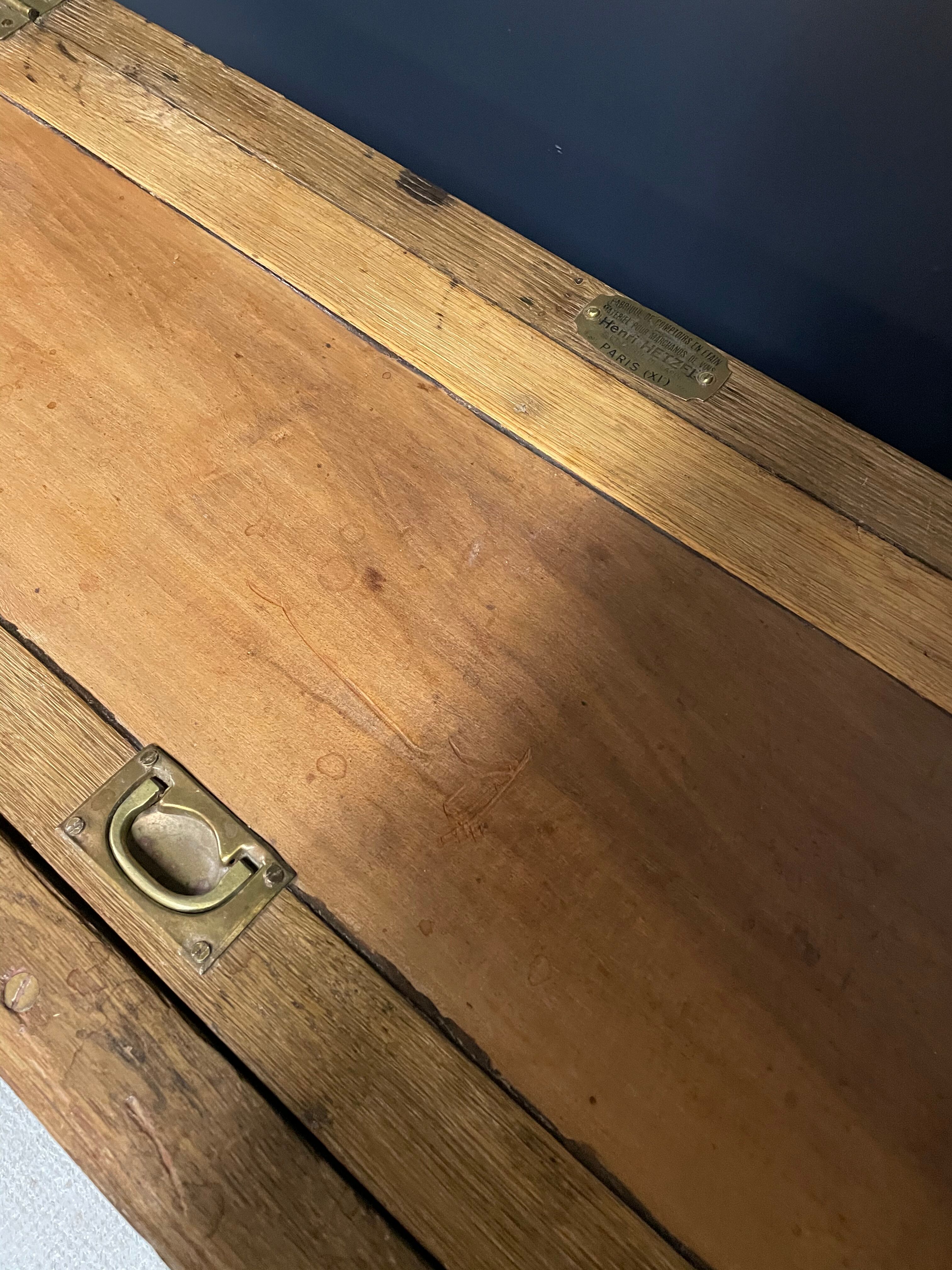 Ice old bistro trunk 1900 counter