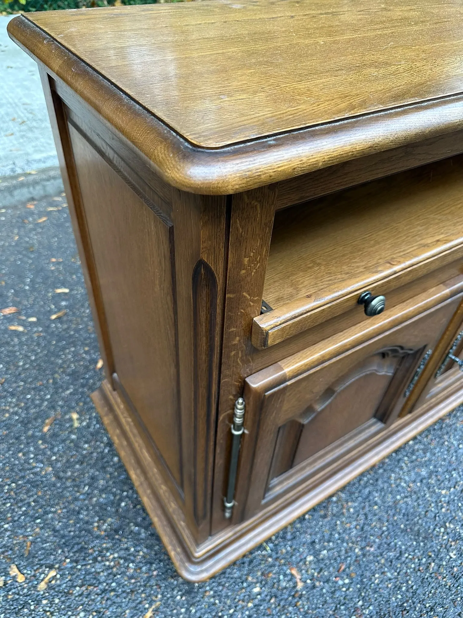 TV cabinet sideboard in solid oak with rotating top 1980