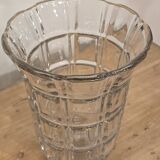Grand vase Art Déco en cristal blanc ciselé