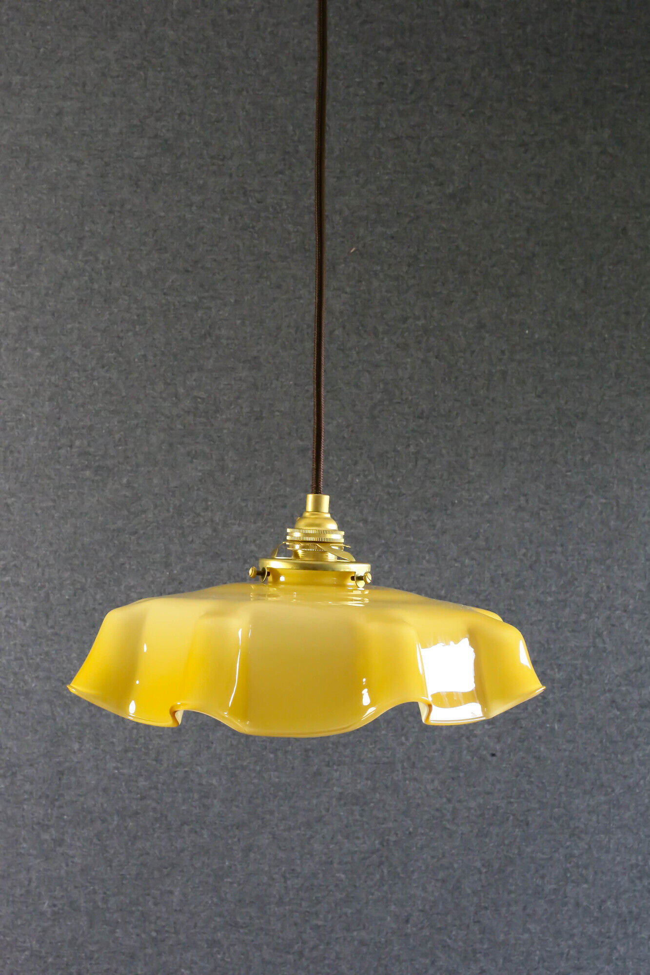 Old susmension in yellow and white opaline with cable and new douile - circa 1950