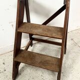 Library step stool with three steps in patinated beech, 20th century.
