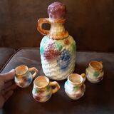 Bottle and its 4 slip cups
