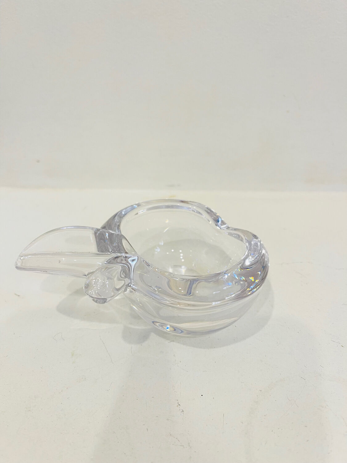 Crystal apple-shaped catchall – Vannes-le-Châtel, 1970s