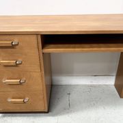 Bureau de style en placage de bois d'érable XX siècle