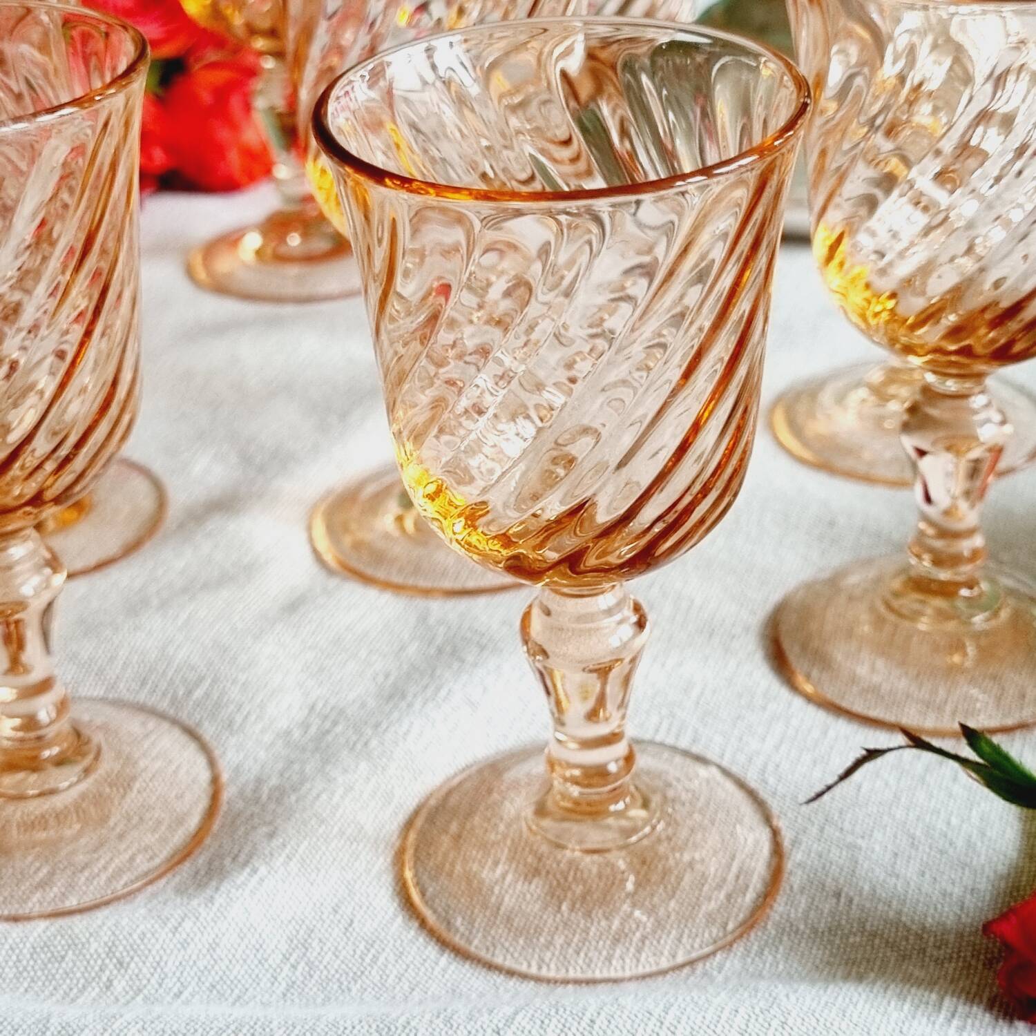 Lot de 9 verres digestifs Arcoroc rosaline
