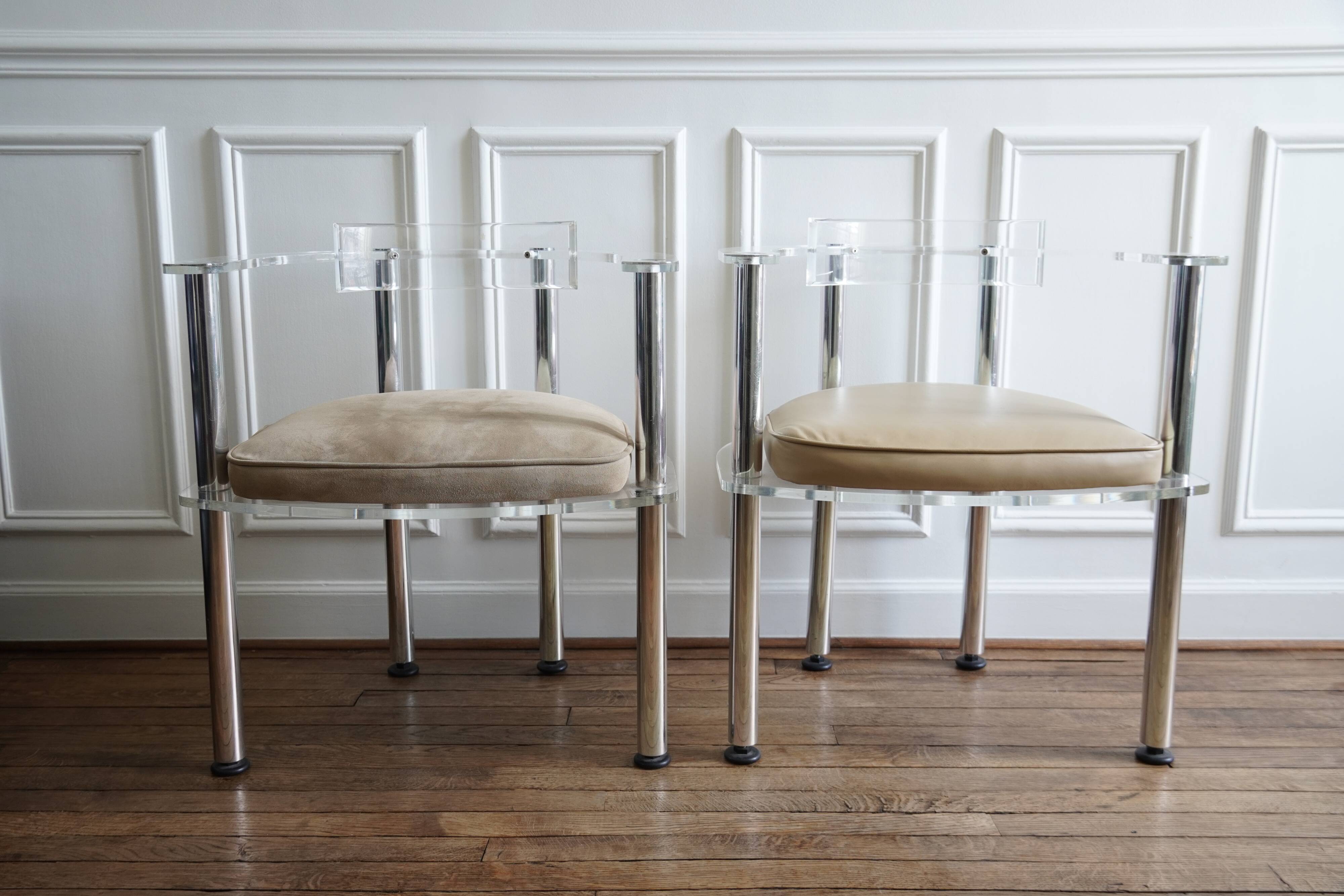 Pair of lucite Clubchair armchairs – Marais International