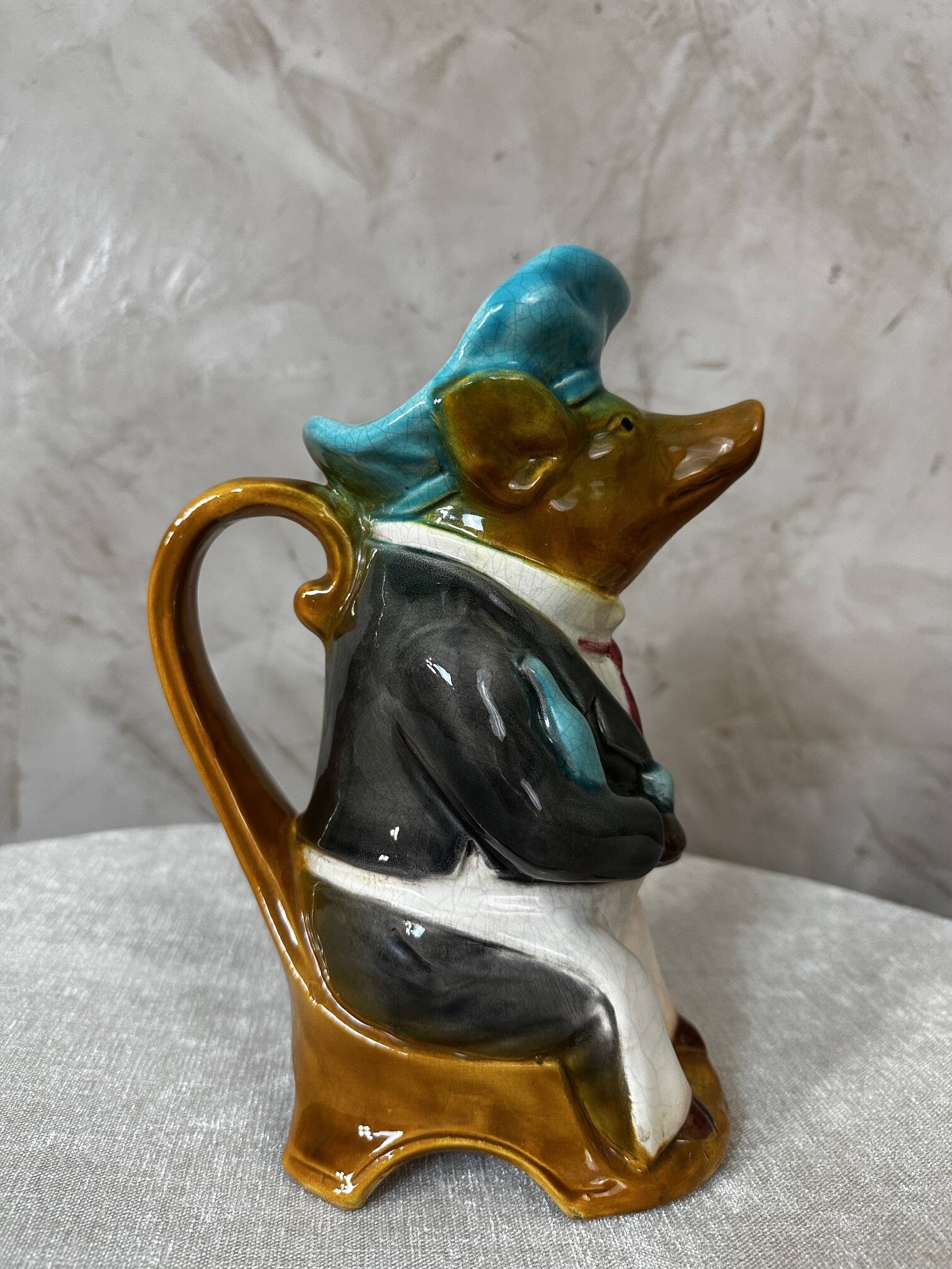 Pig earthenware jug
