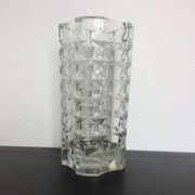 Vase en verre taillé