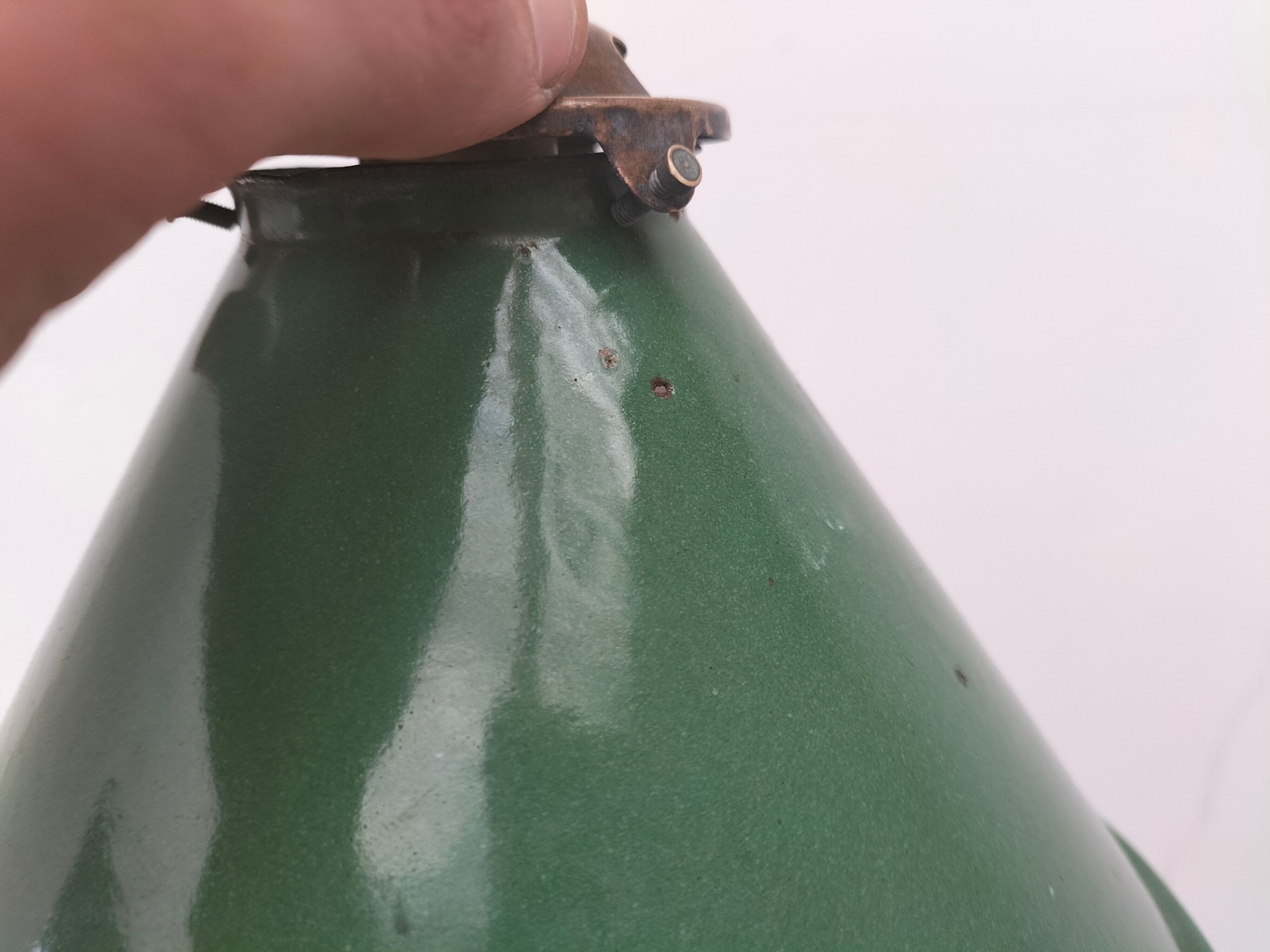 Suspension cone enamelled sheet metal