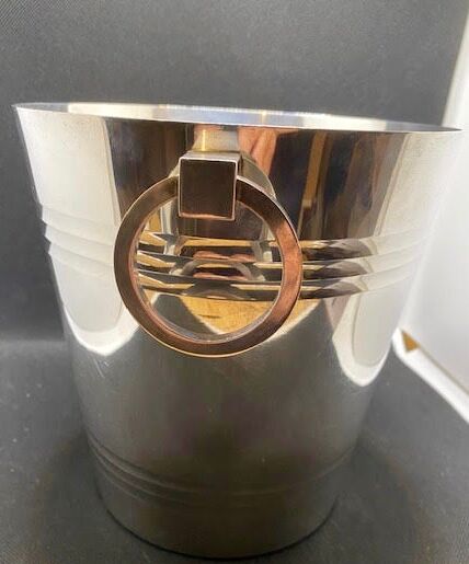 Champagne bucket
