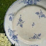 Old round dish in earthenware, Keller and Guérin in Lunéville service Saxony