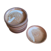 Série de assiettes en grès