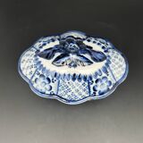 Decorative blue porcelain box – 1224d8