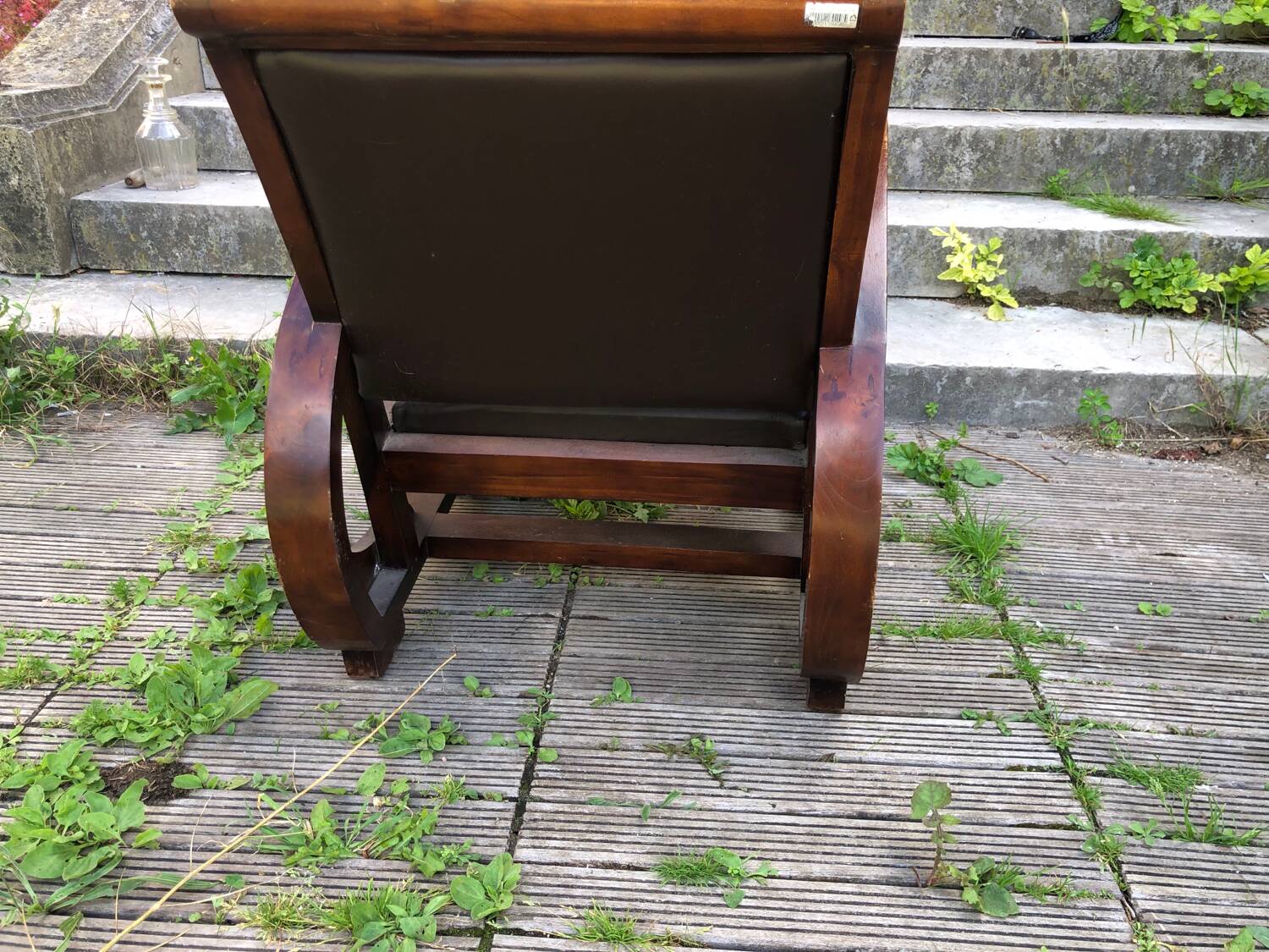 Colonial style club chair