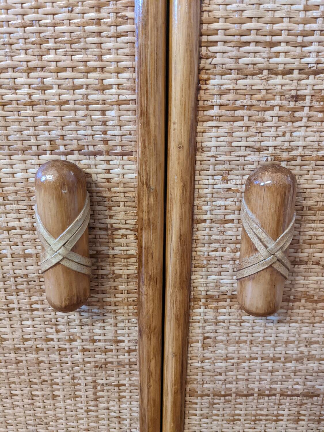 Rattan and wicker chest of drawers