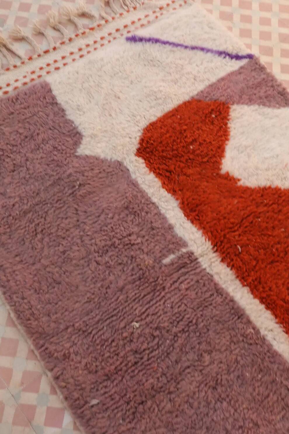 Traditional handmade Berber Beni Ouarin rug size 150 x 250 cm