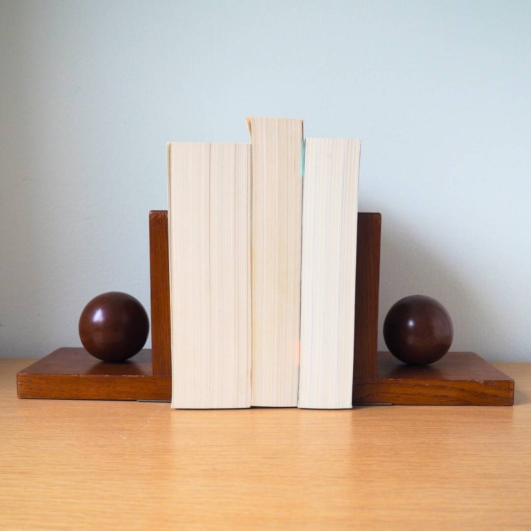 Pair (2) Wooden Bookends - Amsterdam School - 1920s, the Netherlands