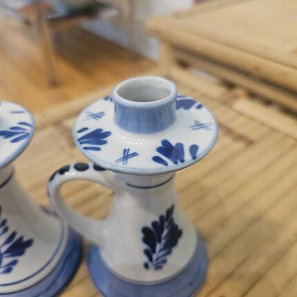 2 bougeoirs vintage en faïence bleue de Delft à anses - décor moulin