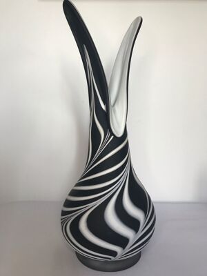 Design Vase Noir Et Blanc Signé Zarrin Années 1960
