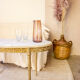 Table basse ovale en marbre et laiton