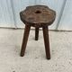 Tabouret tripode ancien