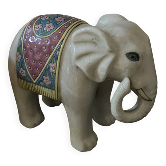 Eléphant en céramique