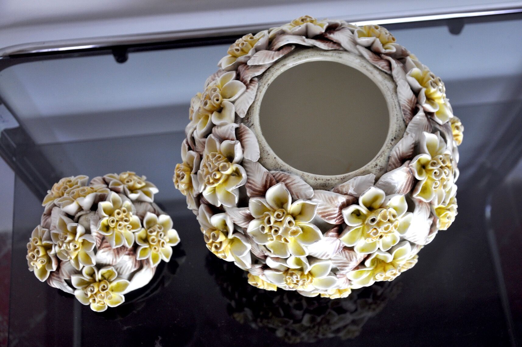 Vase Fleuri Manises, Spain, 1970