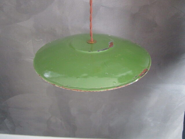 Old suspension in green enamelled sheet metal