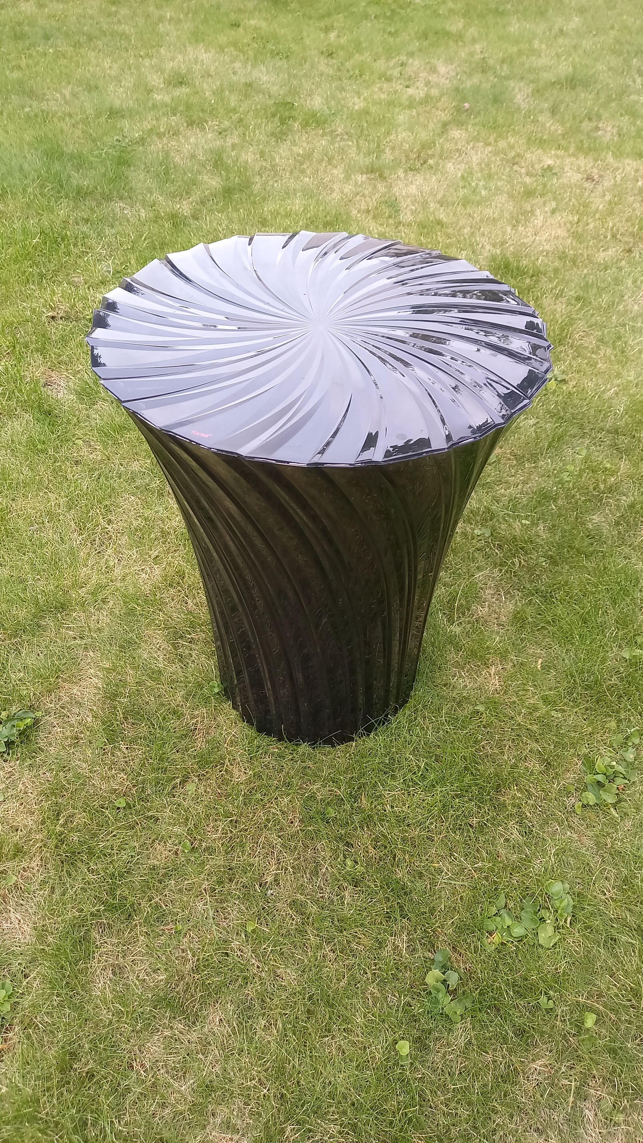 Sparkle side table - KARTELL