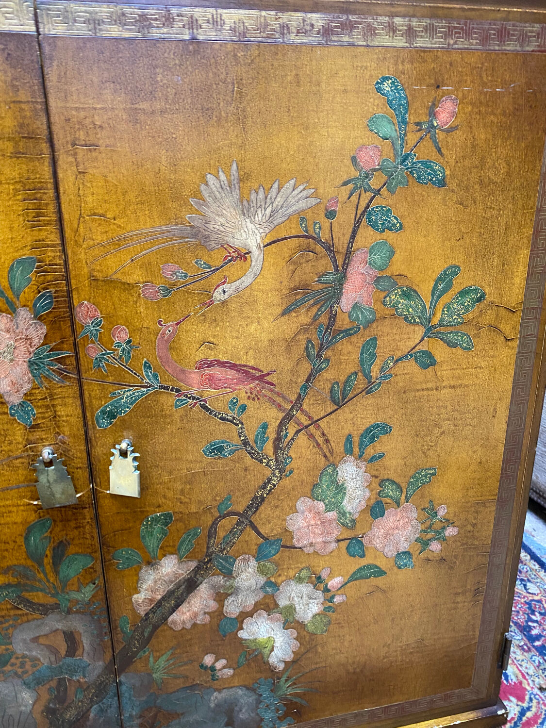 Bar furniture old Asian Chinese style transformed